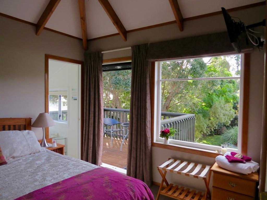 The Green House B&B Whitianga Room photo